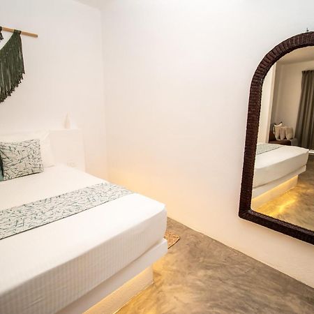 Hau Holbox, Oceanfront Boutique Hotel Esterno foto