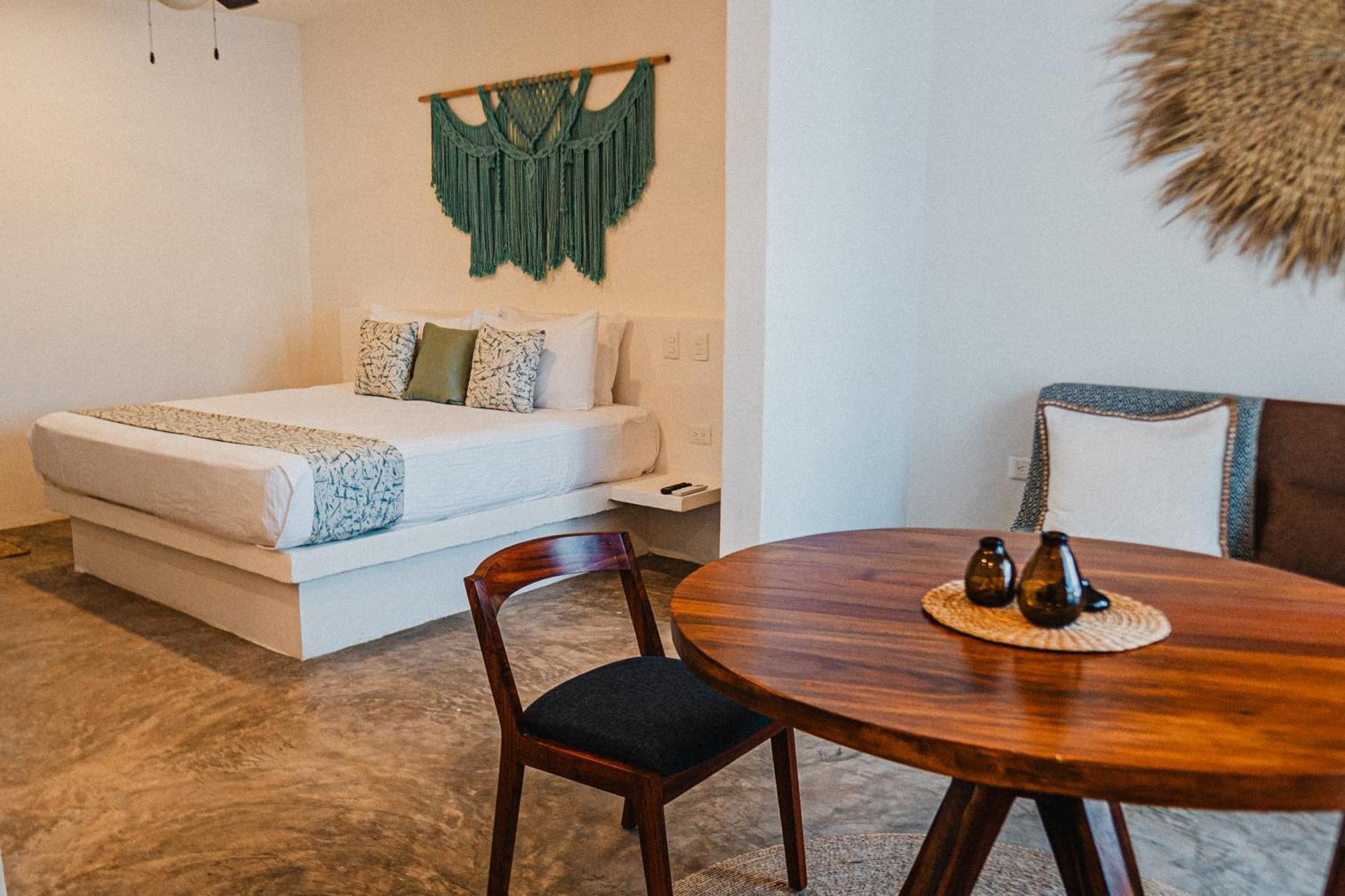 Hau Holbox, Oceanfront Boutique Hotel Esterno foto