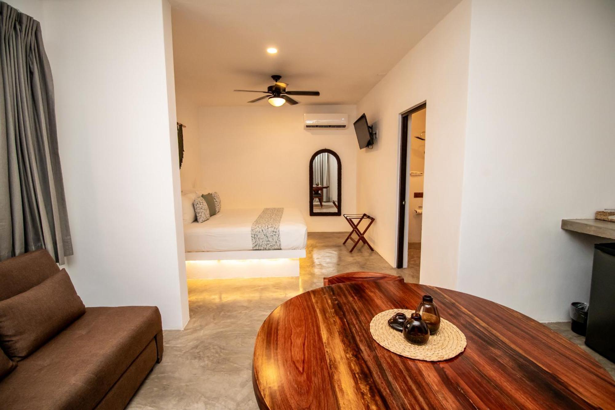 Hau Holbox, Oceanfront Boutique Hotel Esterno foto
