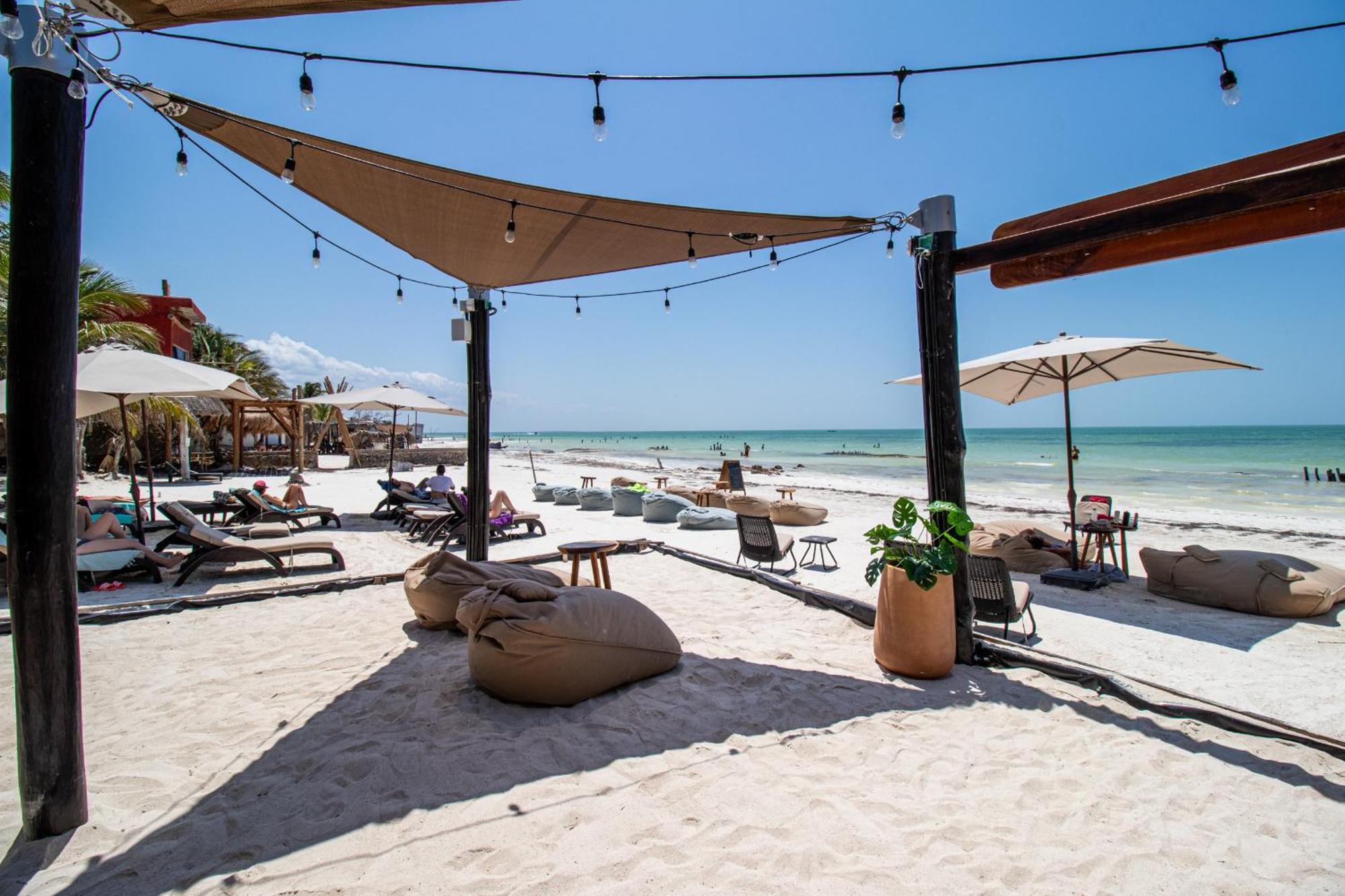 Hau Holbox, Oceanfront Boutique Hotel Esterno foto