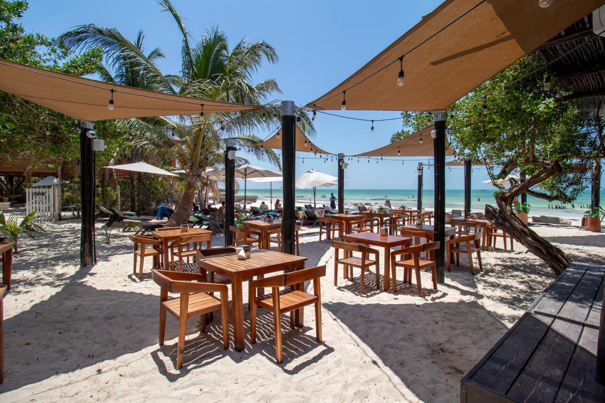 Hau Holbox, Oceanfront Boutique Hotel Esterno foto